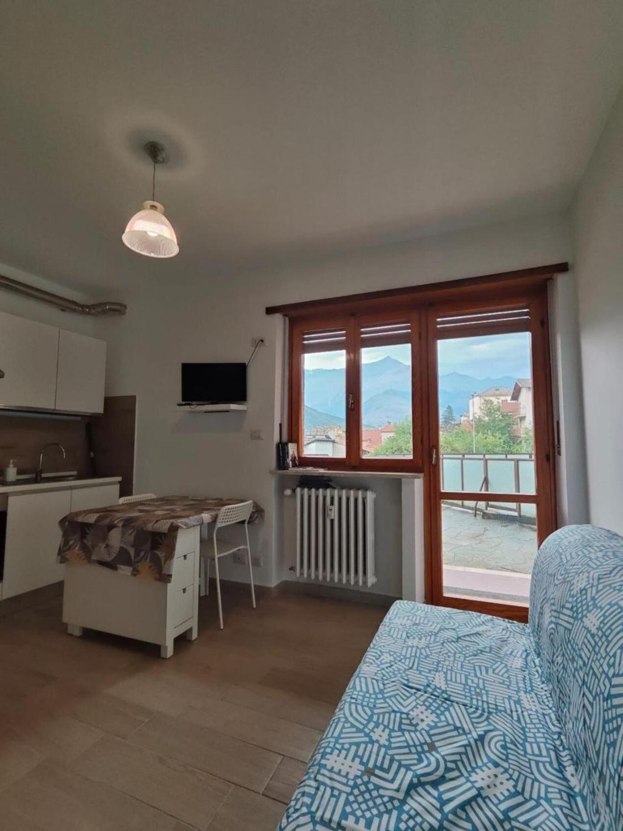Апартаменти Casa Con Terrazzo E Vista Chiomonte Екстер'єр фото